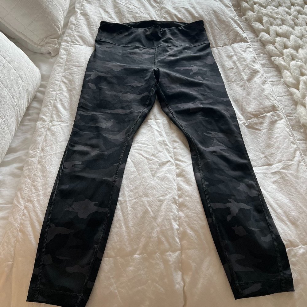 Athleta Black & Gray Legging